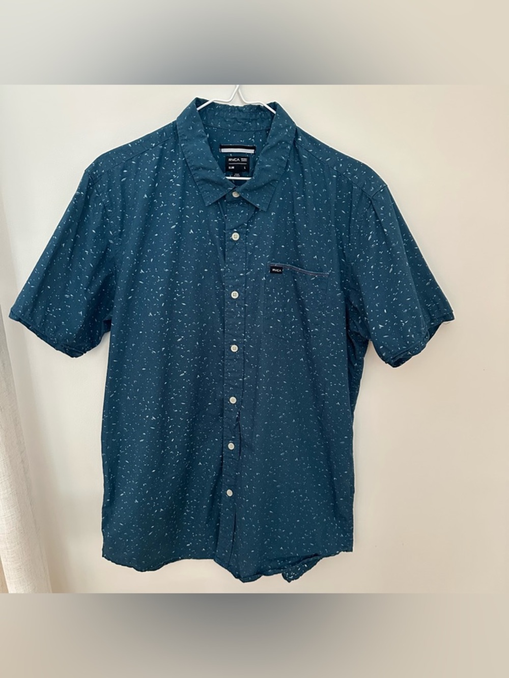 RVCA Men’s Teal Speckled Short-Sleeve Button-Down Shirt